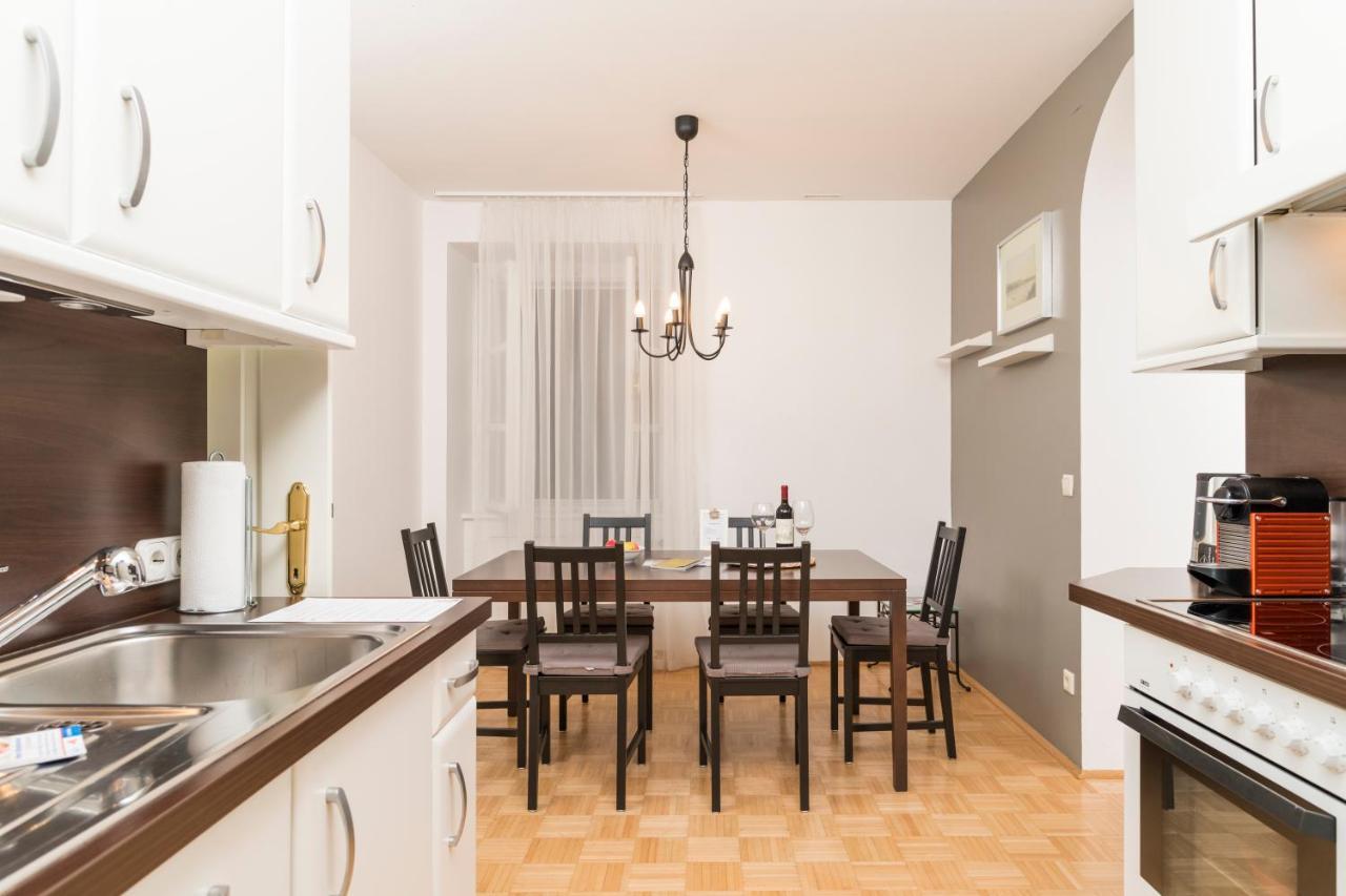 Ferienwohnung Kumpfgasse Premium by ichbucheAT Wien Exterior foto